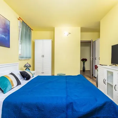 Apartment Monte *