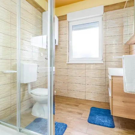 Monte Apartment *