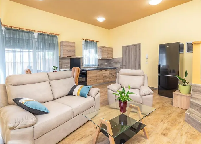 Monte Apartman Póla