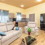 Monte Apartman Póla